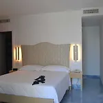 Boutique Helios 4*