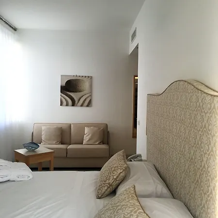 Boutique Helios (adults Only) Готель Сорренто