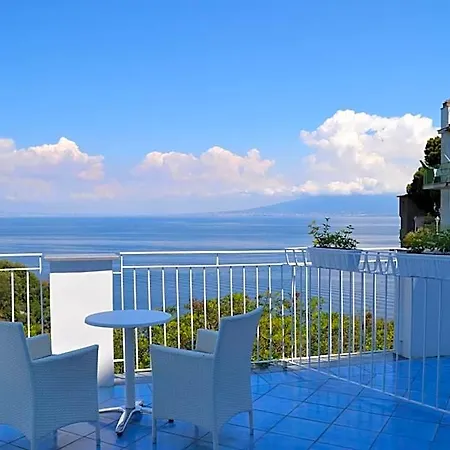 Boutique Helios (adults Only) 호텔 4*