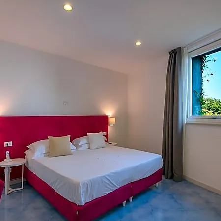 Boutique Helios (adults Only)
