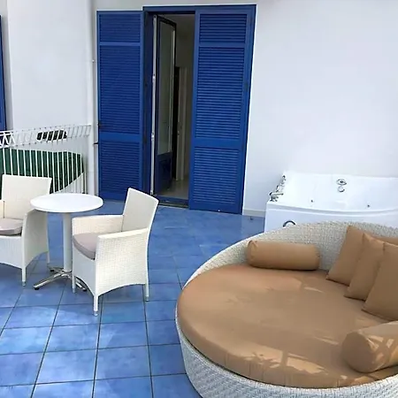 호텔 Boutique Helios (adults Only) 4*