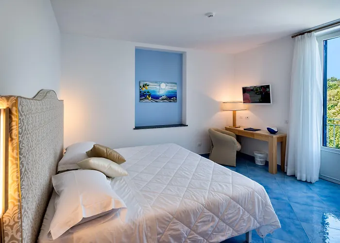 Boutique Helios (adults Only) Отель