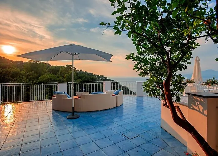 Отель Boutique Helios (adults Only) 4*